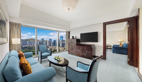 Deluxe Suite, 1 King Bed