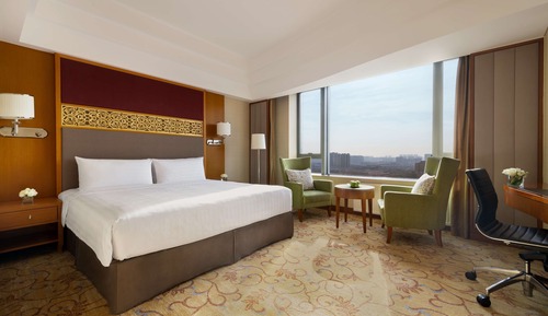 Deluxe Room, 1 King Bed