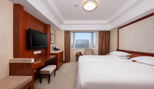 Deluxe Twin Room, Partial Lake View