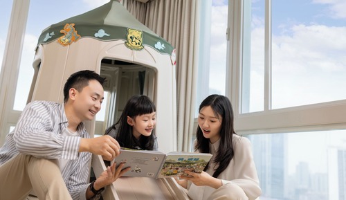 Questers Riverview Family Room-Playhouse and Slide for kids under 1-meter