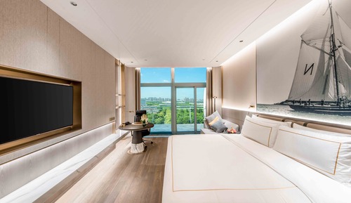 Premium Room, 1 King Bed, Club Lounge Access (High Floor, Lounge Access)