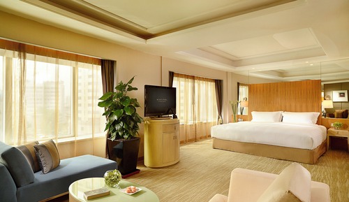 Junior Suite, 1 King Bed, Club Lounge Access