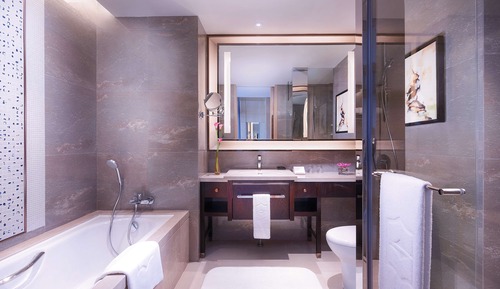 Deluxe Room, 1 King Bed