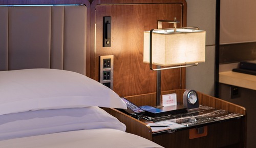 Room, 2 Twin Beds, River View