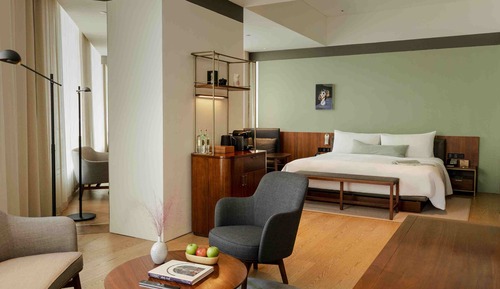 Studio King Room