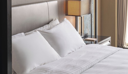 Room, 1 King Bed, City View