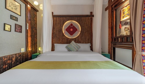 Signature Room, 1 Bedroom, Balcony, Mountain View