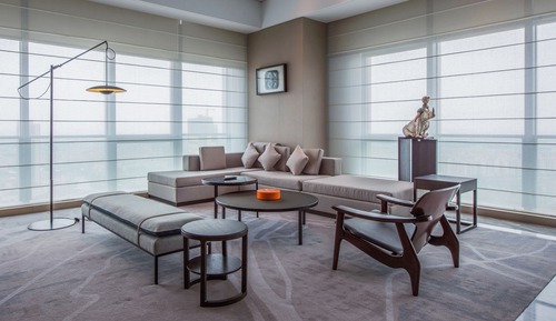 Club Suite, 1 King Bed, Smoking, City View