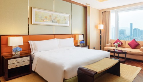 Deluxe King Bed Room
