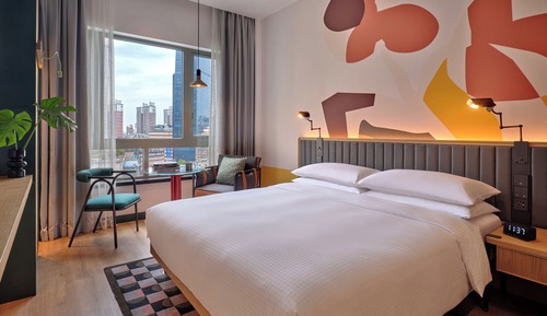 Room, 1 King Bed, City View