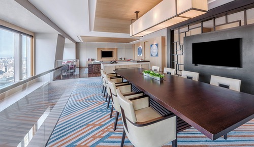 Suite (Chairman)