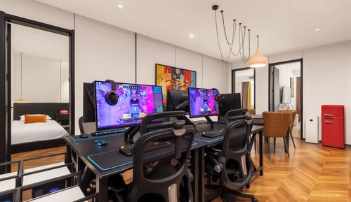 Superior 3-Bedroom 2-Bath Gaming & Mahjong Suite (5-PC 4070S, Max 10 Guests)