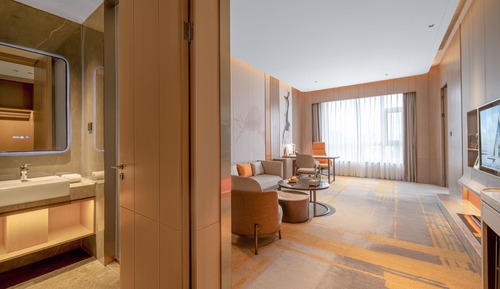 VIP Suite Lakeview