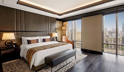 Deluxe Suite (River)