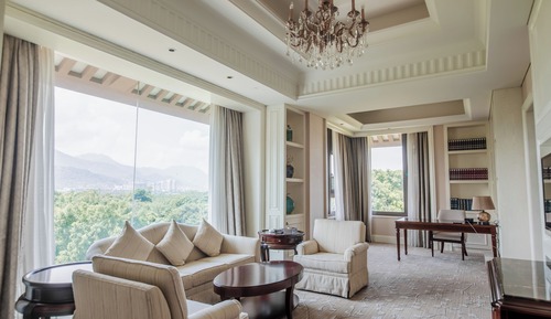 Executive Garden View Suite