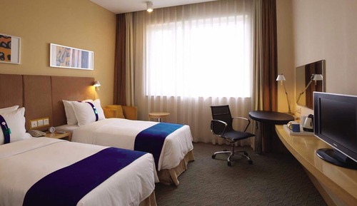 Standard Room, 2 Twin Beds (Extra Floor Space)