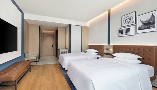 Superior Room, 2 Double Beds, City View