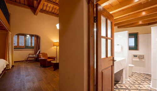 Superior Villa, Garden View