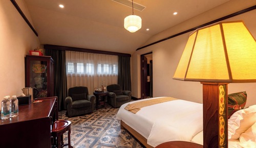 Exclusive Suite, Garden View
