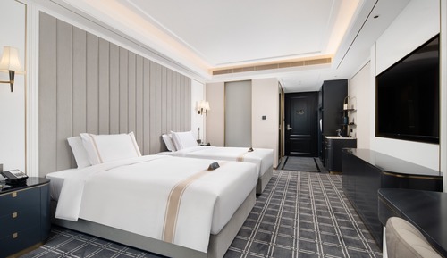 Superior Twin Room, City View
