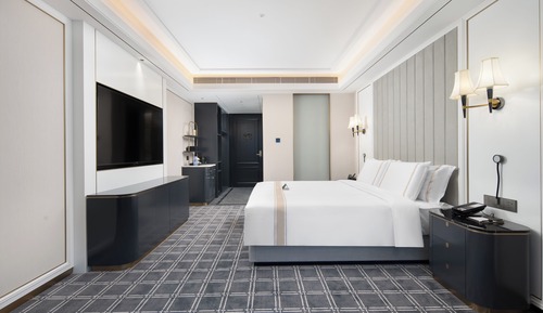 Business Double Room, City View