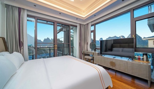 Luxury Villa, Hill View