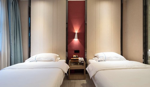 Business Twin Room, City View