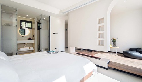 Signature Double Room, Valley View