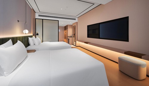 Family Room, Multiple Beds
