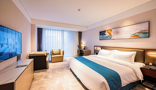 Deluxe King Room