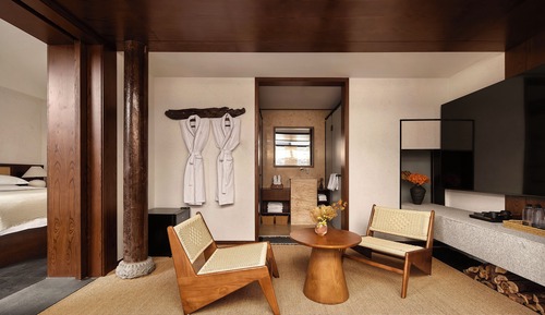 Superior Double Room, 1 King Bed, Private Bathroom, Courtyard View