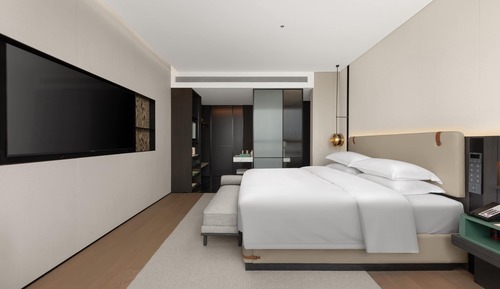 Superior Room, 1 King Bed