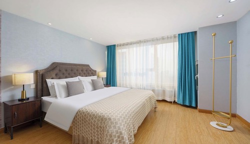 Signature Double Room, City View