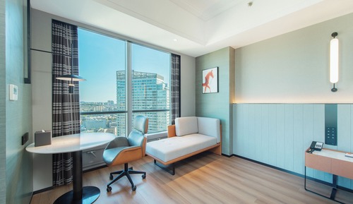 Deluxe Room, 1 King Bed (City side)