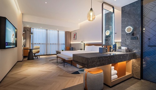 Deluxe Room, 1 King Bed (City side)