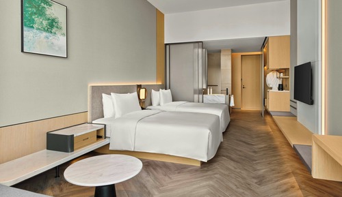 Standard Room, 2 Double Beds, City View
