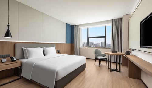 Superior Room, 1 King Bed, Non Smoking