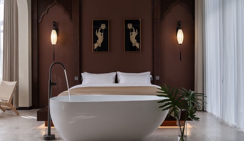 Signature Double Room, Courtyard View
