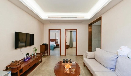 Family Suite, Patio, Courtyard View