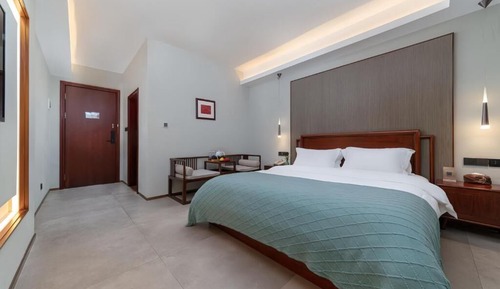 Deluxe Double Room, Patio, Courtyard View