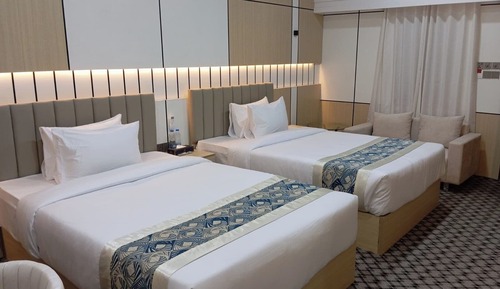 Deluxe Double or Twin Room