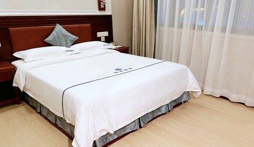 Basic Single Room, City View