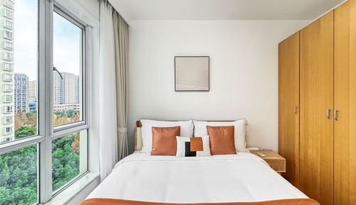 City View 2BR Serviced Residence - Perfect for Family Stay