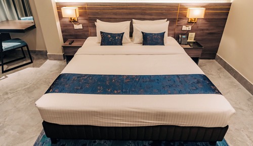 Deluxe Double Room, City View