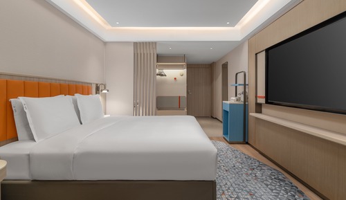 1 King Standard Sea View