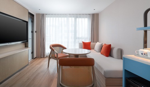 1 Bedroom Suite