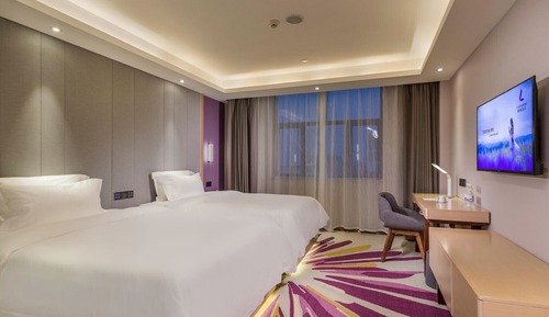 Executive Twin Room, City View