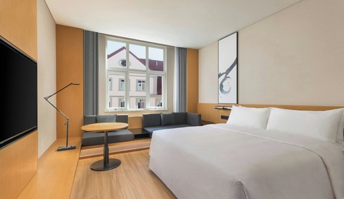 Premium Room, 1 King Bed