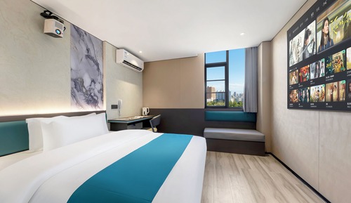 Superior Double Room, City View