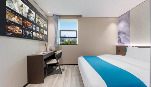 Comfort Double Room, City View